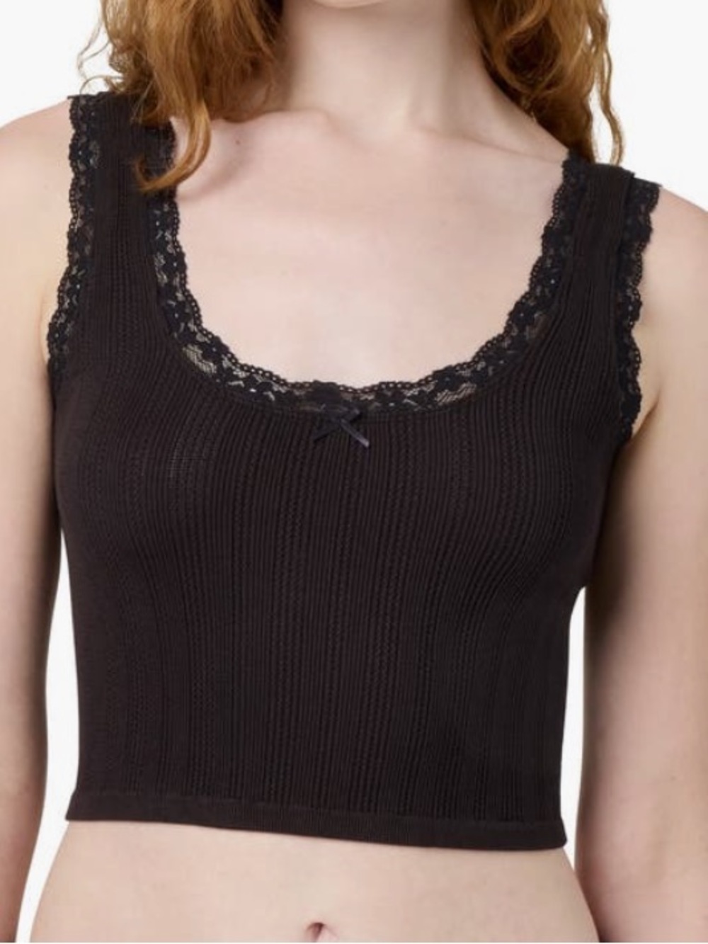 FLORENCE BY MILLS Lace Trim Cropped Tank